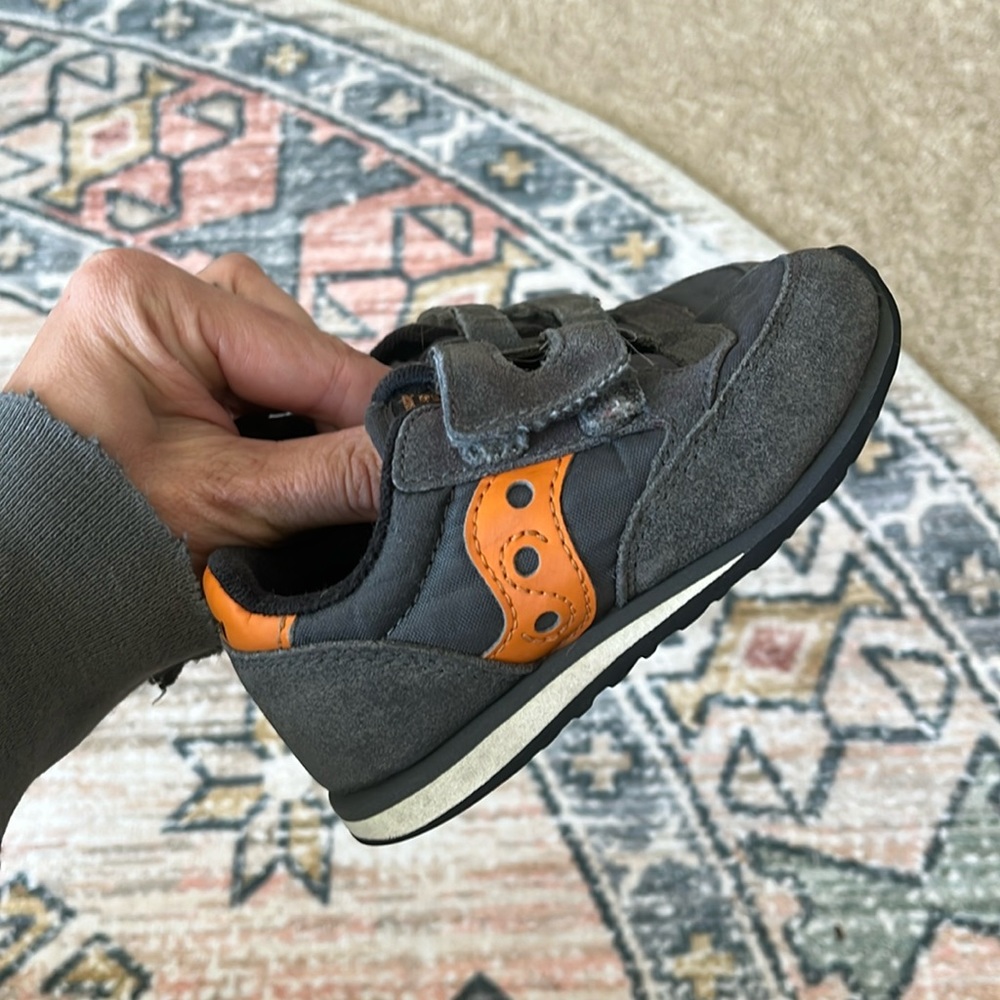 Toddler Boys Saucony Sneaker (size 6.5)